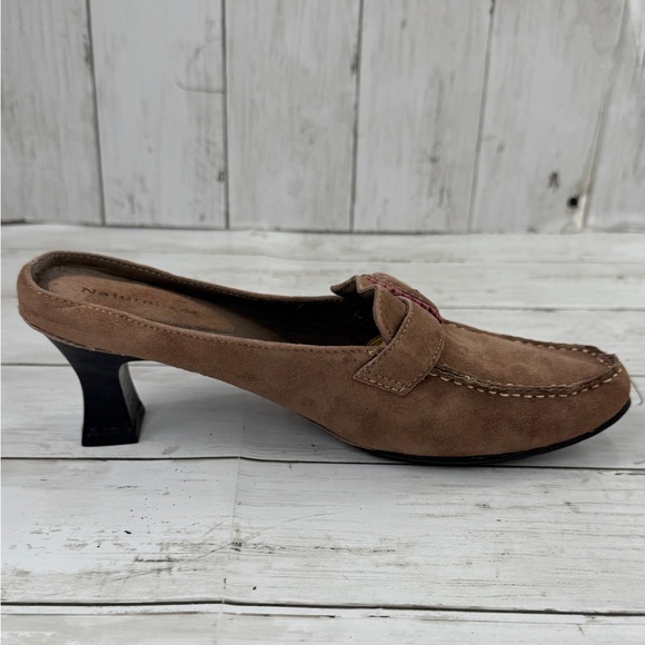 Y2K Naturalizer Moccasin Loafer Kitten Heels Leather Brown Boho Buckle Sz 6.5 - Picture 15 of 17